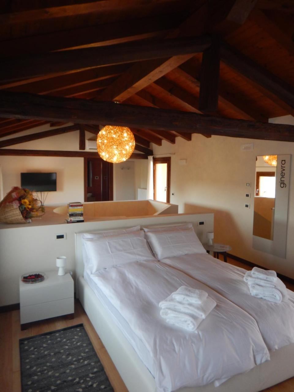 Crystal Luxury House Hotel Fiume Veneto Exterior photo